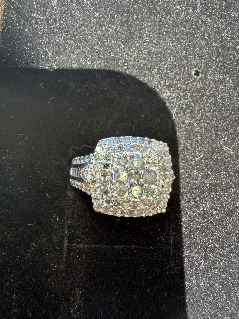 1ctw Natural Diamond Cushion Cut Diamond Ring Size 7